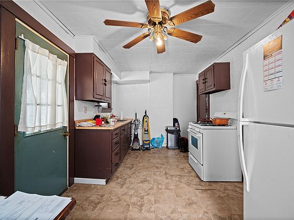 3rd image of 1950 Homestead Duquesne Rd