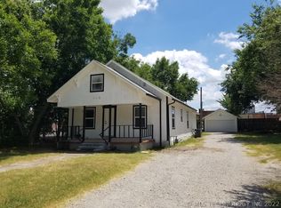 110 E 2nd St, Skiatook, OK 74070