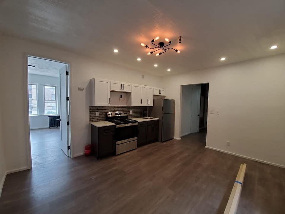 1st image of 418 Central Ave #204