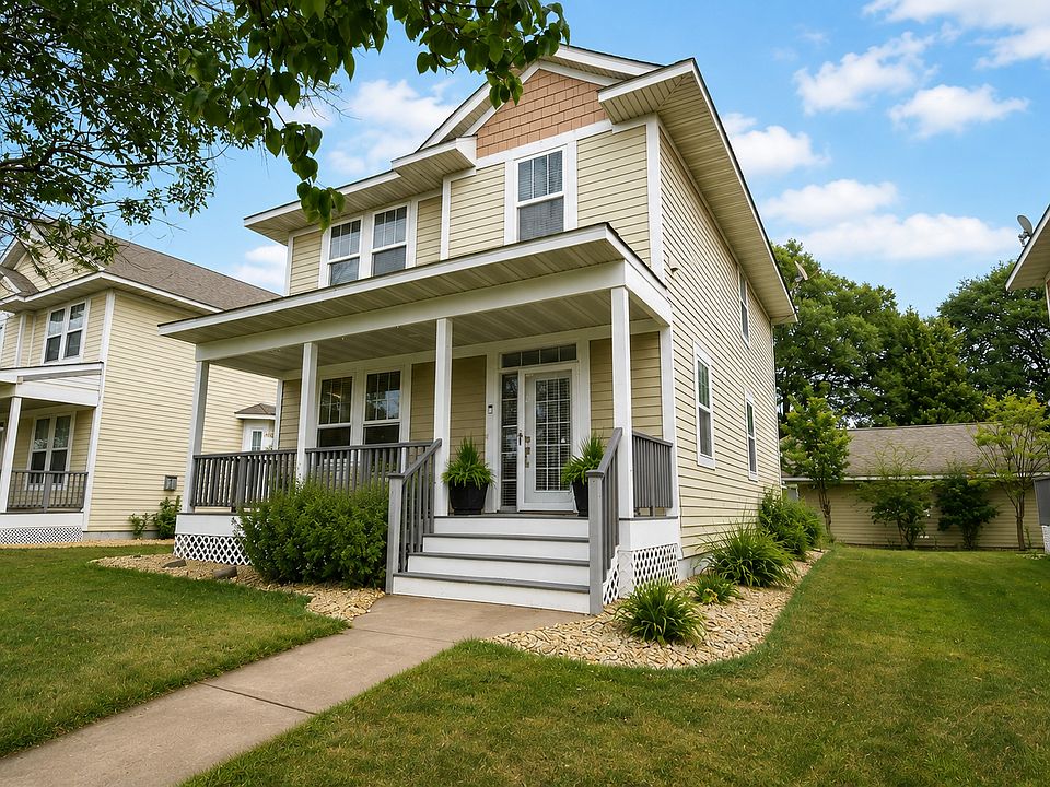 1st image of 13322 Tulip St NW