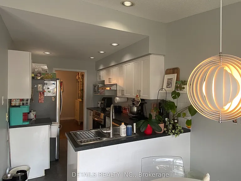 101 Milner Downs Cres — Photo 6