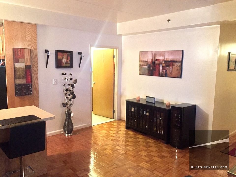 1st image of 2566 12th St APT 2F
