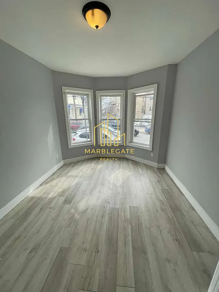 Building Photo - 745 S 18th St #11R