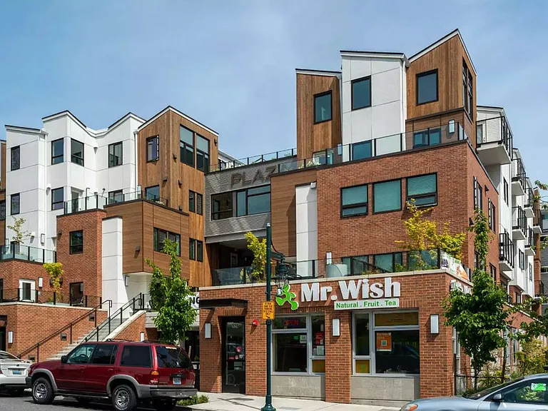Plaza Apartments — Photo 170