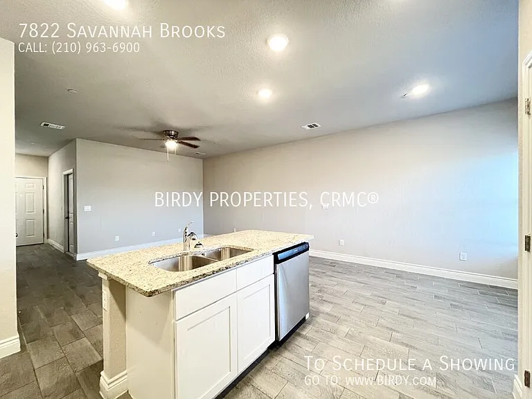 7822 Savannah Brks — Photo 14
