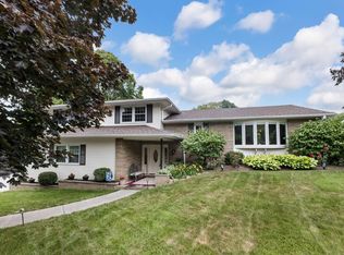 5617 Clinton St, Erie, PA 16509