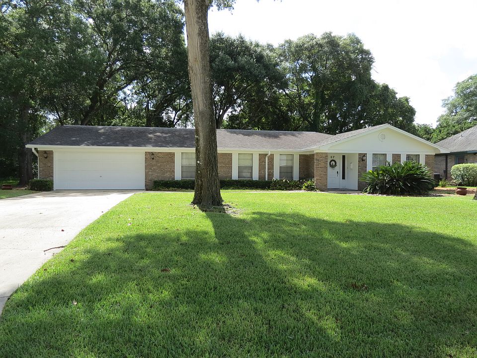 1st image of 67 Oakmont Cir