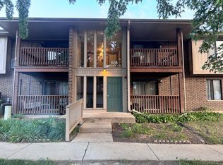 603 Garden Cir APT 4, Streamwood, IL