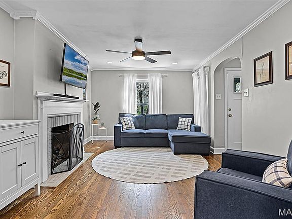 5th image of 8671 Rosalie Ave