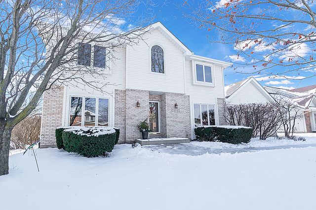 1st image of 24141 W Cabernet Ln