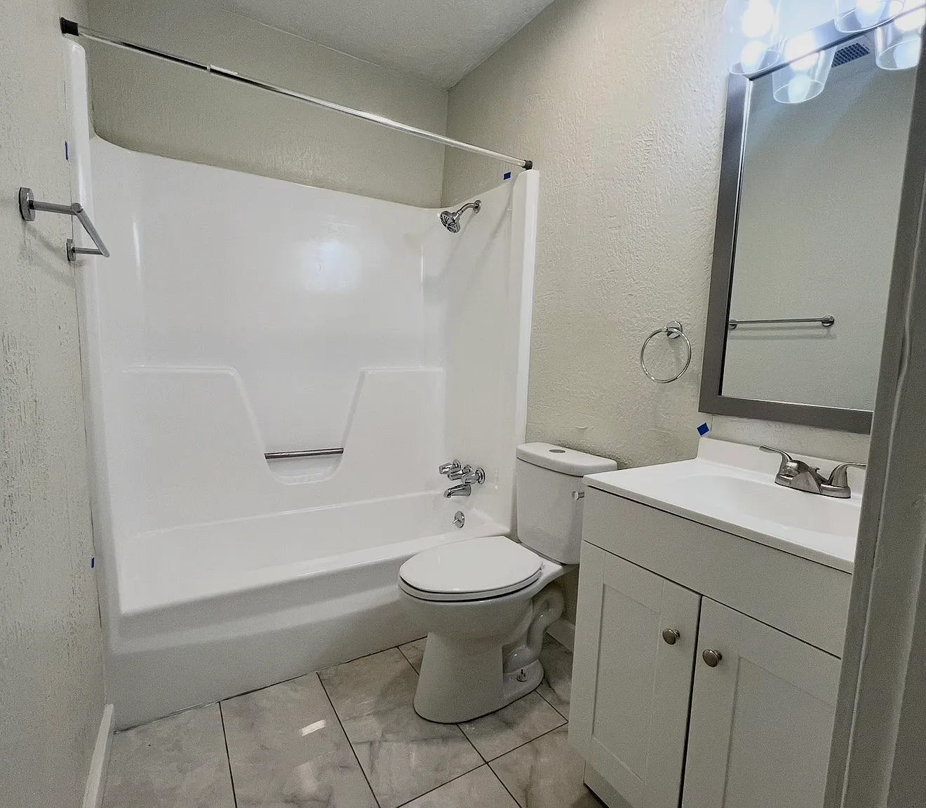 3 bed, 1750 sqft, $2,350 — Photo 4