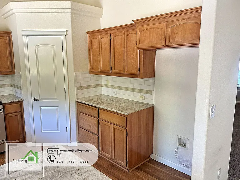 2709 Citrine Ave — Photo 11