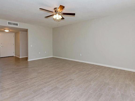 4th image of 12619 W Skyview Dr