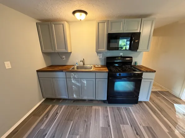 520 Elizabeth St, Aliquippa, PA 15001