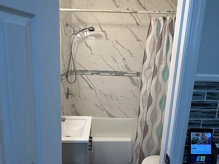 64 Seger Ave #2 — Photo 5