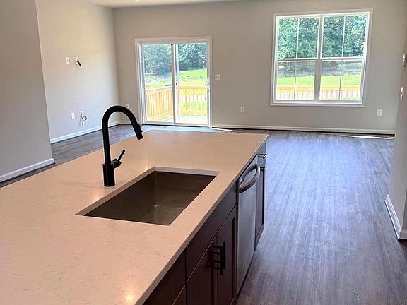5th image of 7734 Harlow Cir