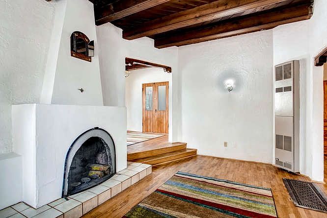 1st image of 851 Don Diego Ave