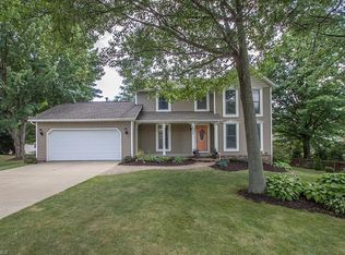 2997 Williamsburg Cir, Stow, OH