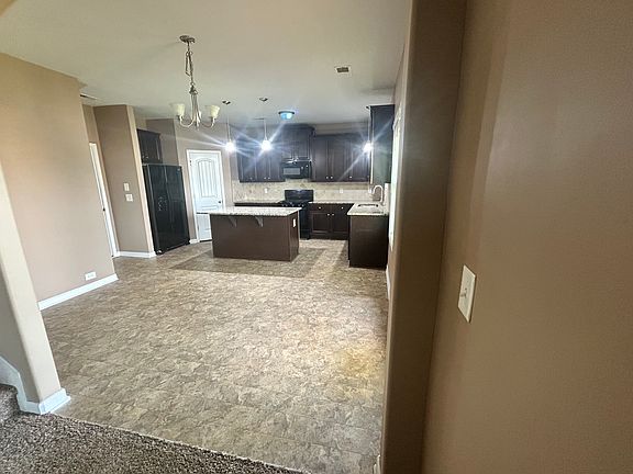 3rd image of 327 Lost Lake Dr