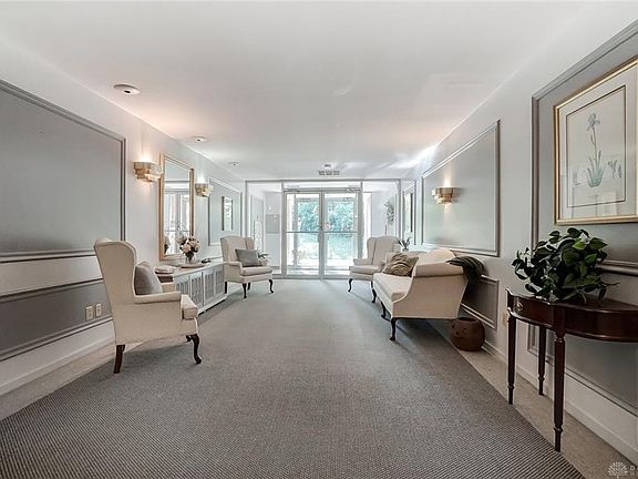 2nd image of 3225 Southdale Dr APT 2