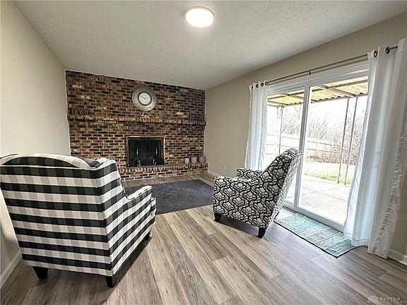 5th image of 7 Grantwood Dr