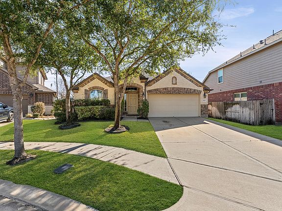 3rd image of 19407 Alton Springs Dr