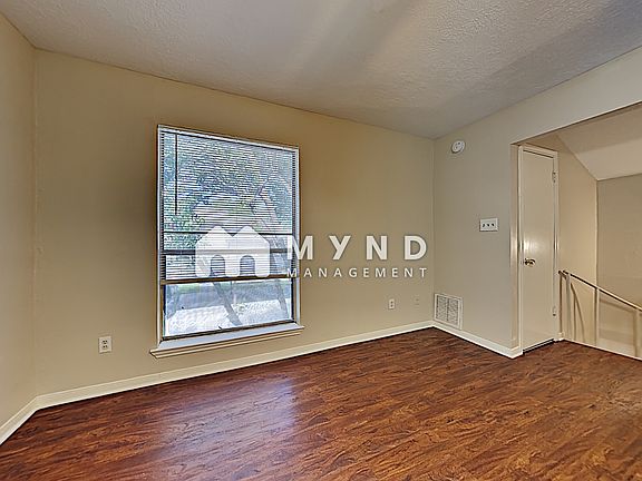 5th image of 2035 Country Village Blvd Unit C