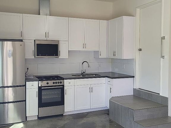 2nd image of 10450 Burnet Ave