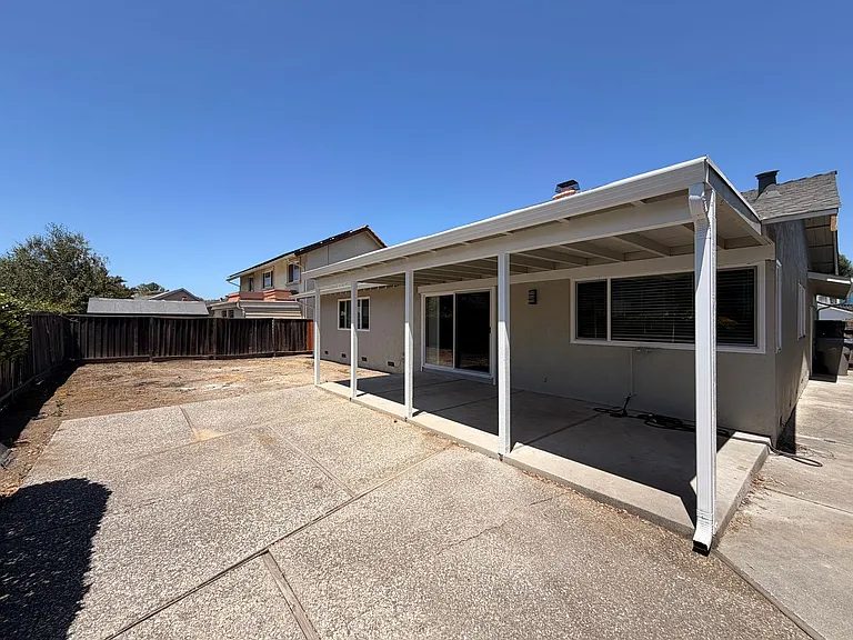 278 El Portal Way — Photo 3