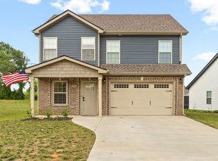 910 Lutz Ln, Clarksville, TN 37042