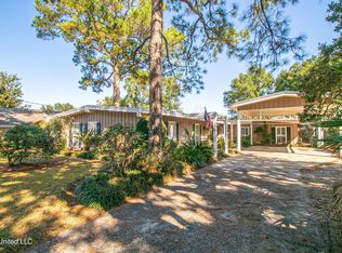 314 Eastview Dr, Biloxi, MS 39531