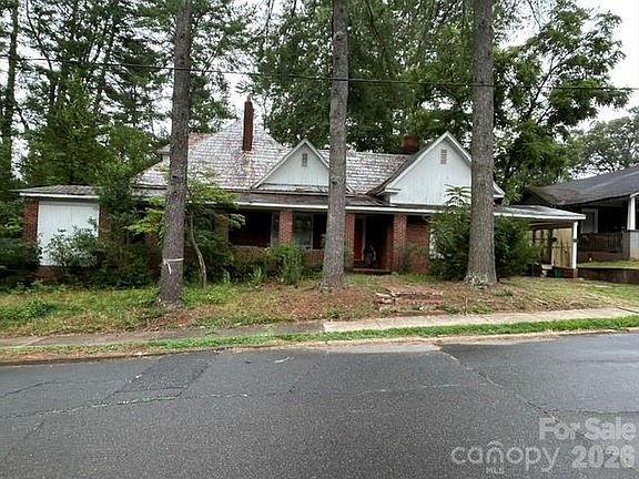 2nd image of 129 Pine St