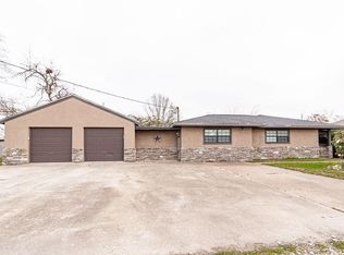 5030 Grant Ave, Groves, TX 77619