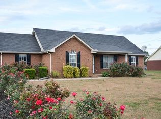 2935 Cliffside Dr, Christiana, TN 37037