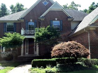 4594 Forest Edge Ln, West Bloomfield, MI 48323