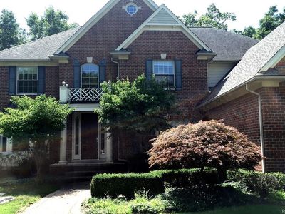 4594 Forest Edge Ln, West Bloomfield, MI, 48323