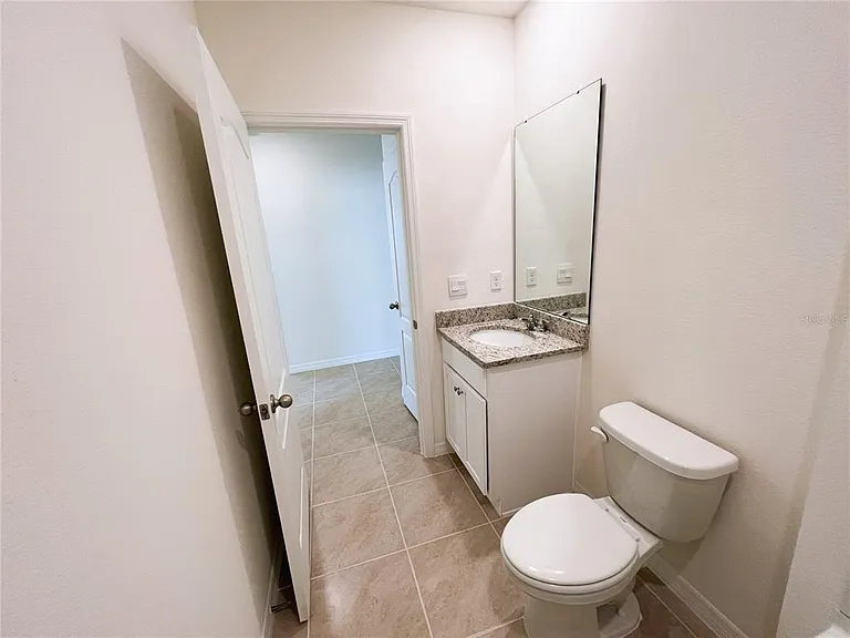 2127 Desert Rose Dr — Photo 15