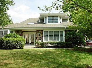 236 Hollywood Ave, Fairfield, NJ 07004