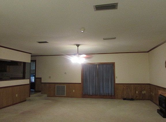 4th image of 1340 Old Highway 35 S
