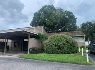 8608 Lake Isle Dr, Temple Terrace, FL 33637