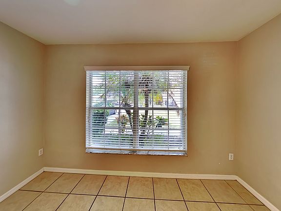 5th image of 2969 Blackwater Oaks Dr