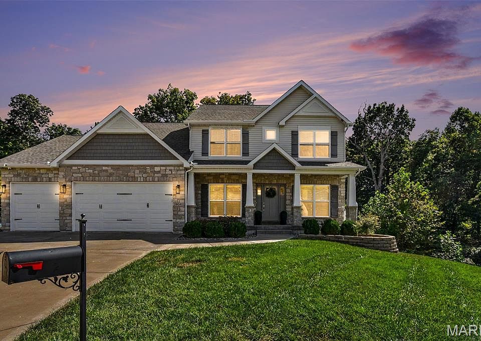 1st image of 904 Old Nicholas Ct