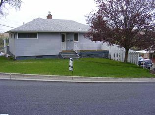 620 E Southview Ave, Colfax, WA 99111