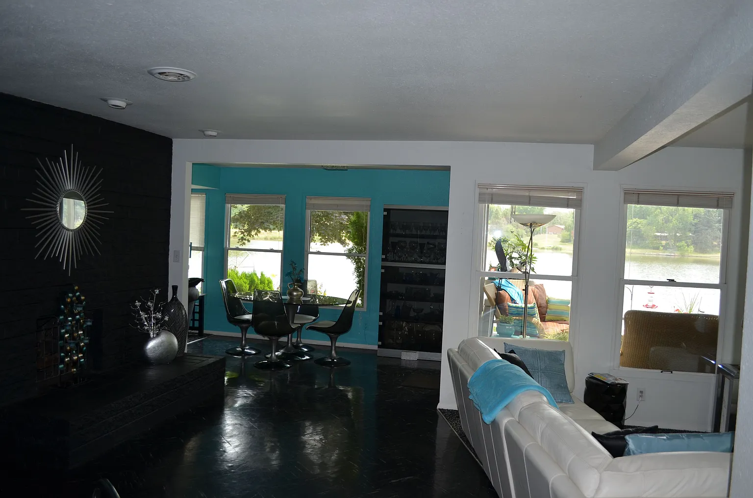 1511 W Point Dr photo 1
