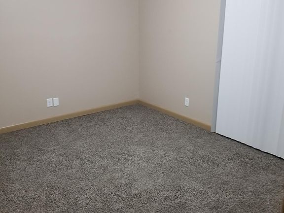 4th image of 4936 Seven Pine Cir