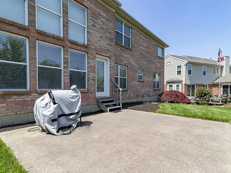 7892 Golden Meadow Dr — Photo 29