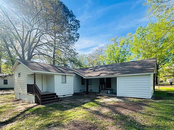 4th image of 802 Waco St