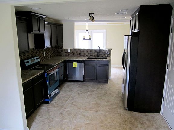 Brand New Kitchen with Granite