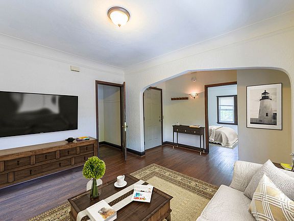 2nd image of 3845 Chicago Ave S #4