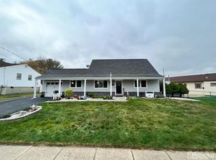 13 10th Ave, Monroe Township, NJ 08831